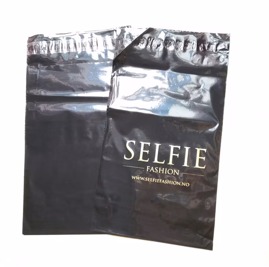 Bolsa de envío de mensajería de plástico biodegradable biodegradable ecológica negra con logotipo personalizado para bolsas de correo de ropa